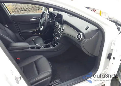 2019 Mercedes-Benz Gla 250 4Matic z USA, uszkodzony, nr VIN WDCTG4GB3KU015928